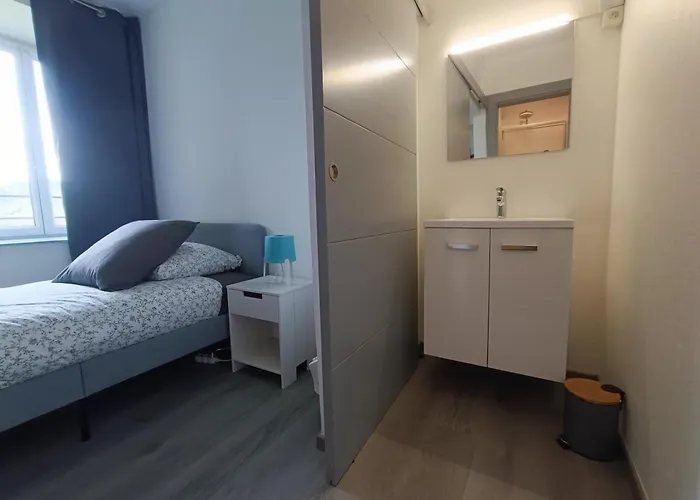 Le Petit Schaef - Proche Rocher De *